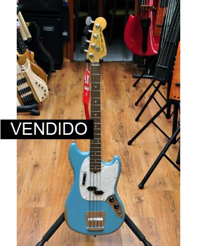 Fender JMJ Road Worn Mustang Bass Faded Daphne Blue